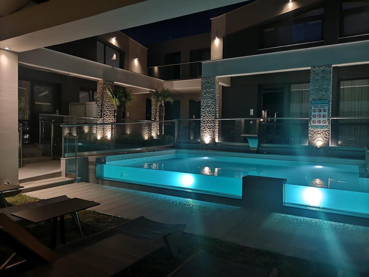 Vrasná Amalia Deluxe Villas מראה חיצוני תמונה