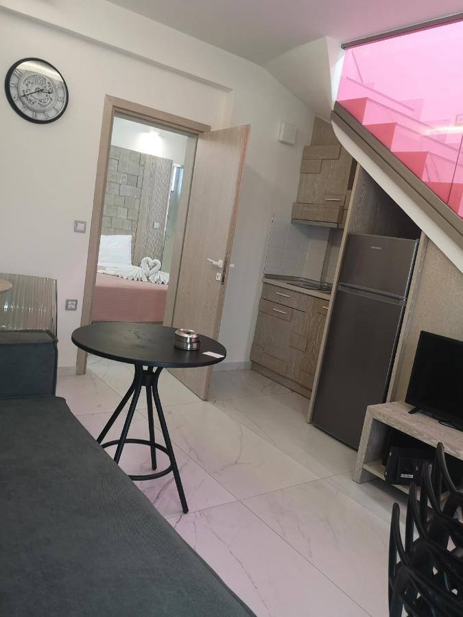 Vrasná Amalia Deluxe Villas מראה חיצוני תמונה