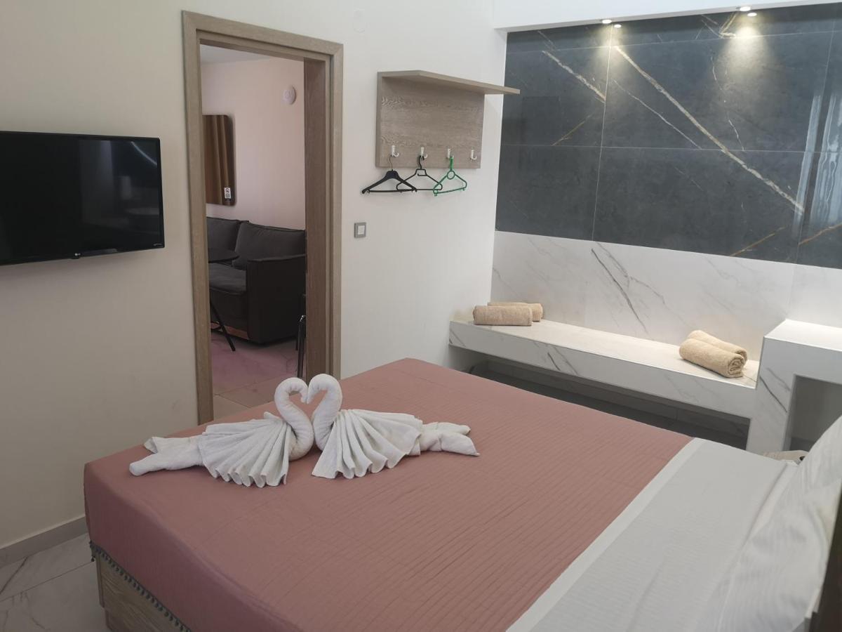 Vrasná Amalia Deluxe Villas מראה חיצוני תמונה